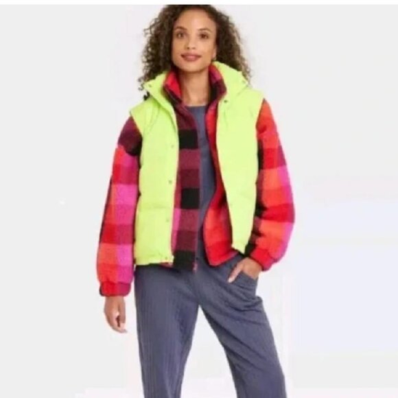 A New Day- Neon Green Puffer Vest (Size Medium) - Picture 6 of 6